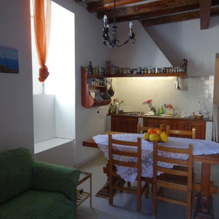 Casa Malvasia Appartement Lipari  Buitenkant foto